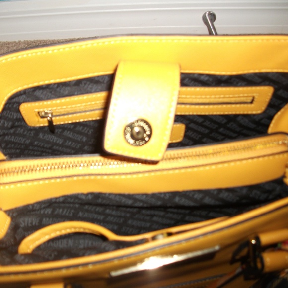 🔥Final Price🔥 Steve Madden Yellow Bag - Picture 5 of 8